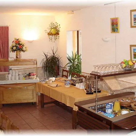 Beaujour & Bonsoir - Hotell 2*