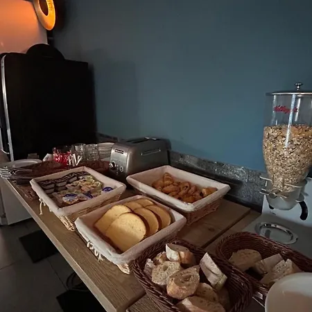 Отель Beaujour & Bonsoir - Restaurant Вилли-ле-Пеллу